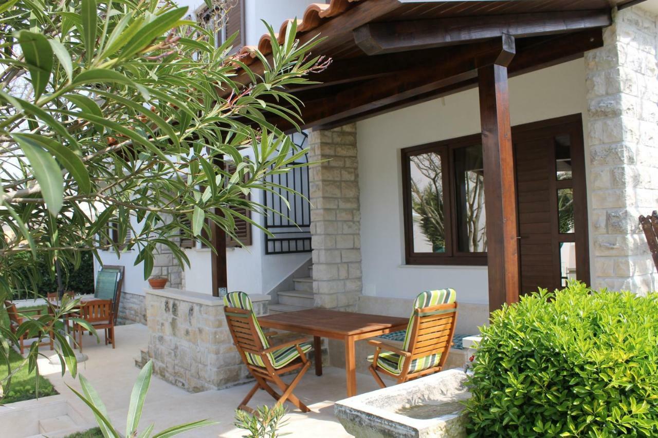 Apartments Dina بولا المظهر الخارجي الصورة