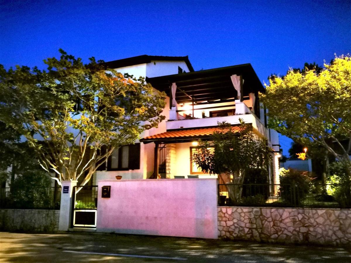 Apartments Dina بولا المظهر الخارجي الصورة
